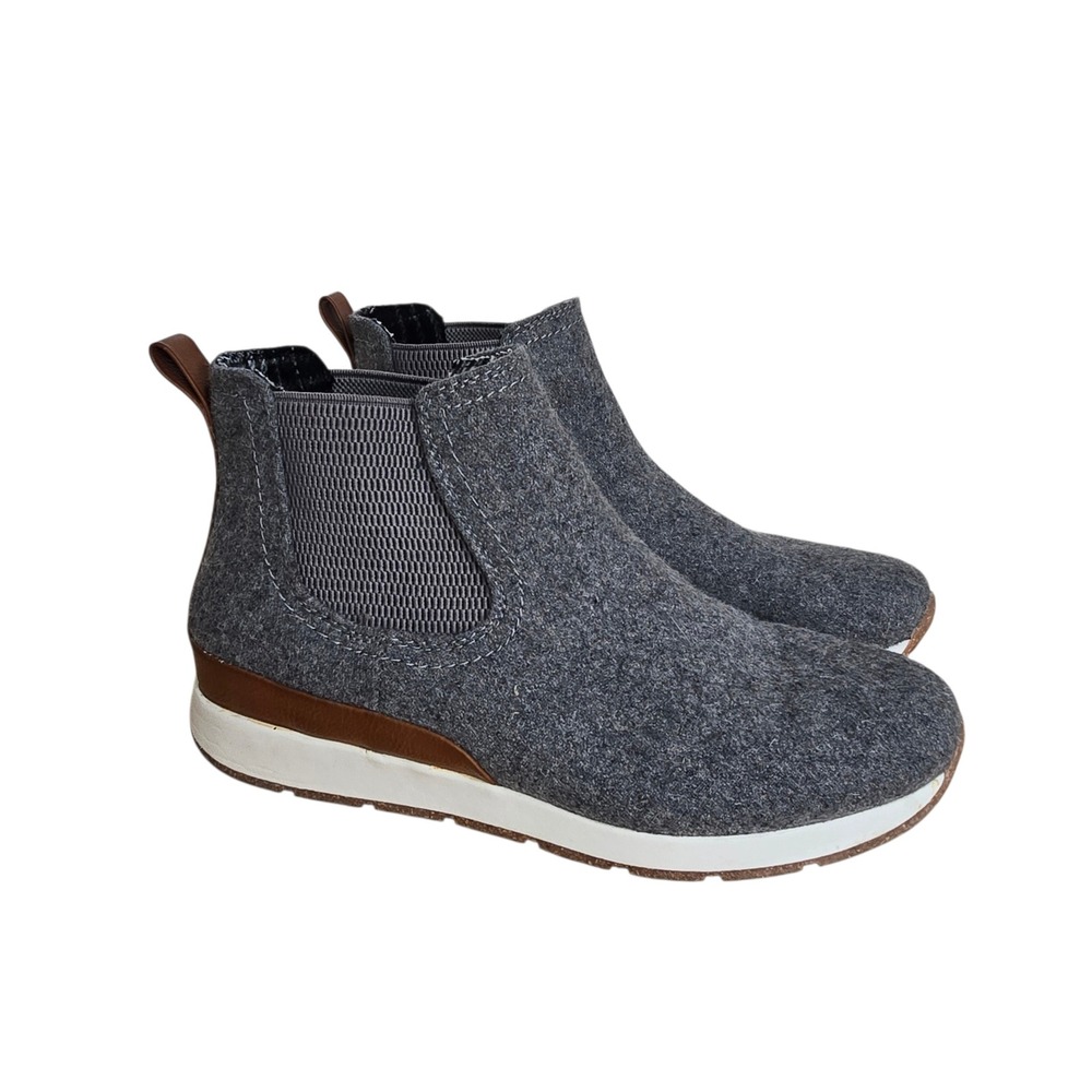 B.O.C.‎ Grey Felt Chelsea Sneaker Boots Womens Size 8-9 Slip On Ankle Boots